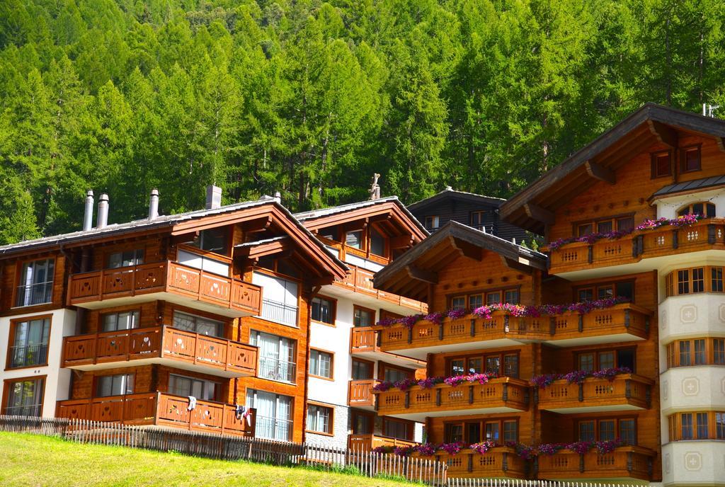 Jaegerhof Serviced Apartements Zermatt Szoba fotó
