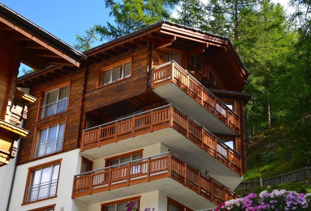 Jaegerhof Serviced Apartements Zermatt Szoba fotó