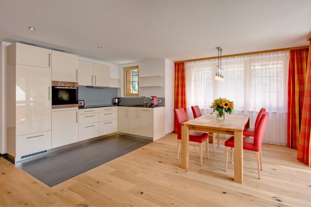 Jaegerhof Serviced Apartements Zermatt Szoba fotó