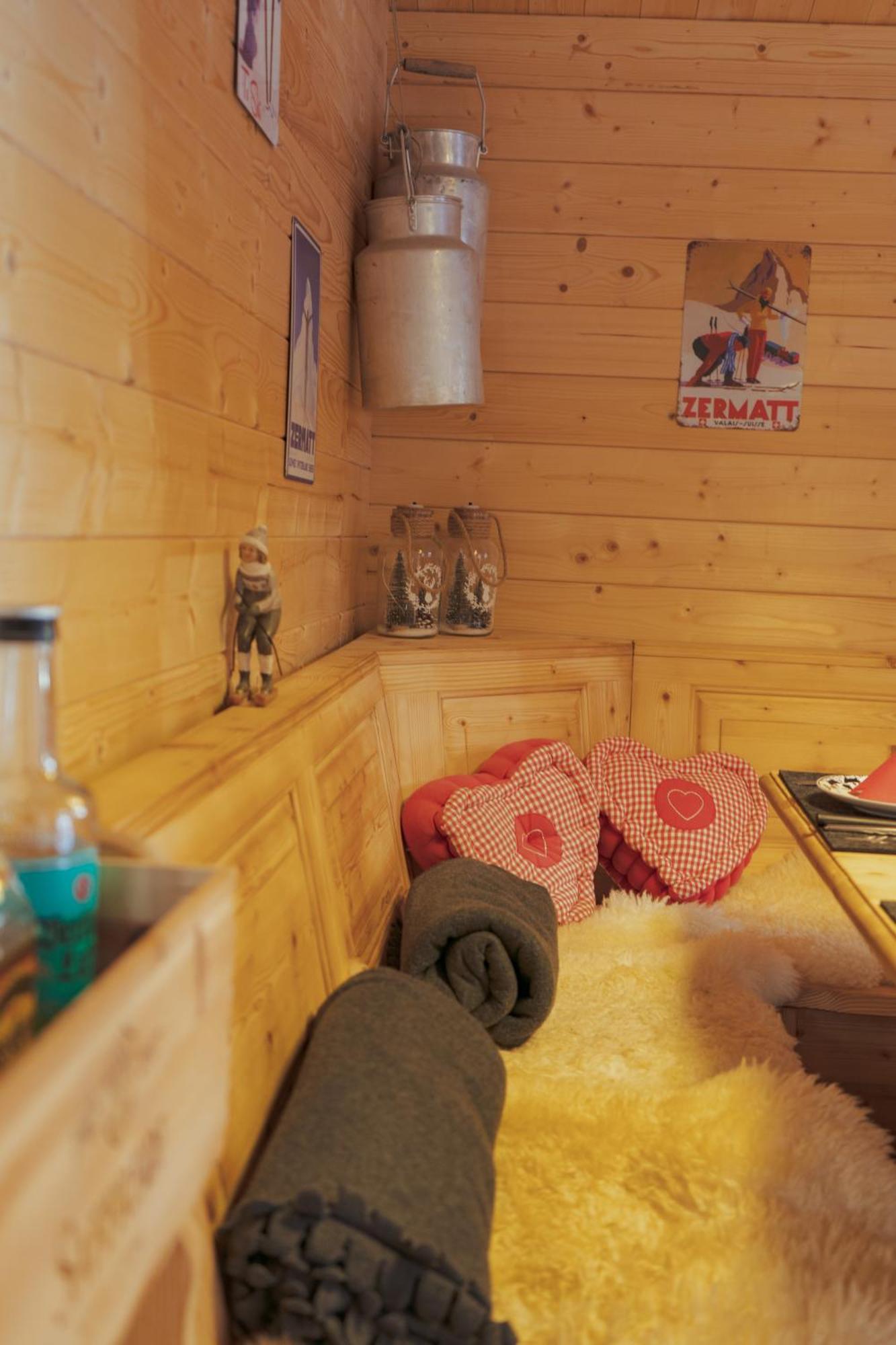 Jaegerhof Serviced Apartements Zermatt Kültér fotó